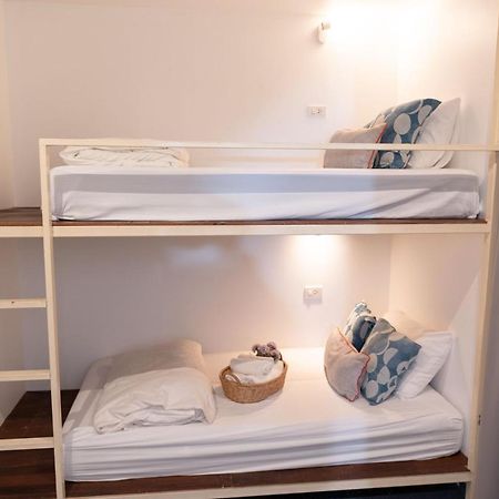 Oon Poshtel X Cafe Hostel Chiang Mai Ngoại thất bức ảnh