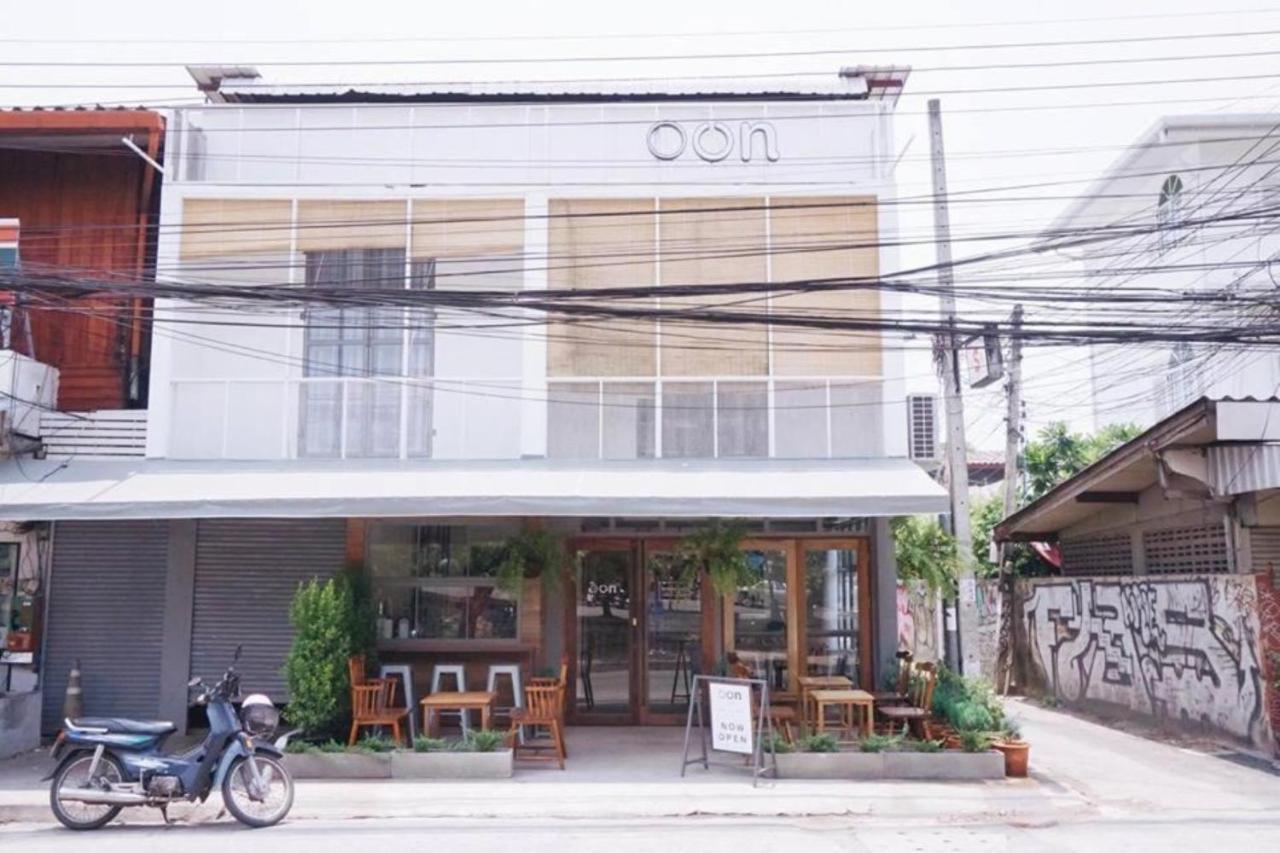 Oon Poshtel X Cafe Hostel Chiang Mai Ngoại thất bức ảnh