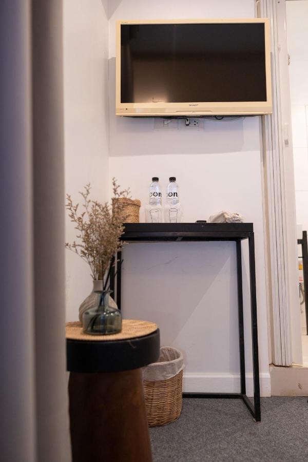 Oon Poshtel X Cafe Hostel Chiang Mai Ngoại thất bức ảnh