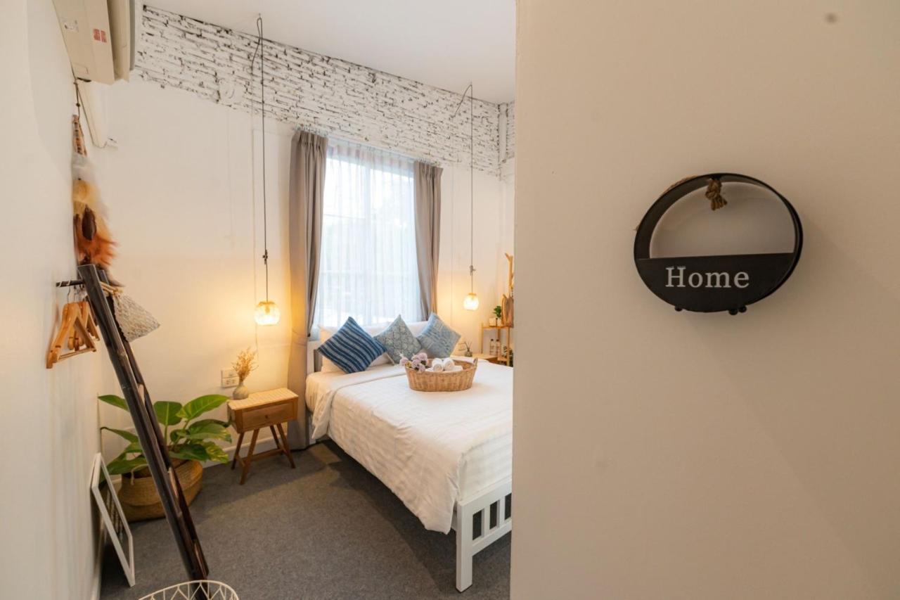 Oon Poshtel X Cafe Hostel Chiang Mai Ngoại thất bức ảnh