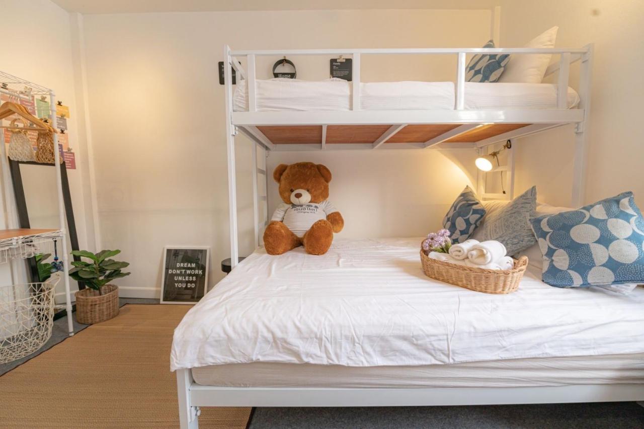 Oon Poshtel X Cafe Hostel Chiang Mai Ngoại thất bức ảnh