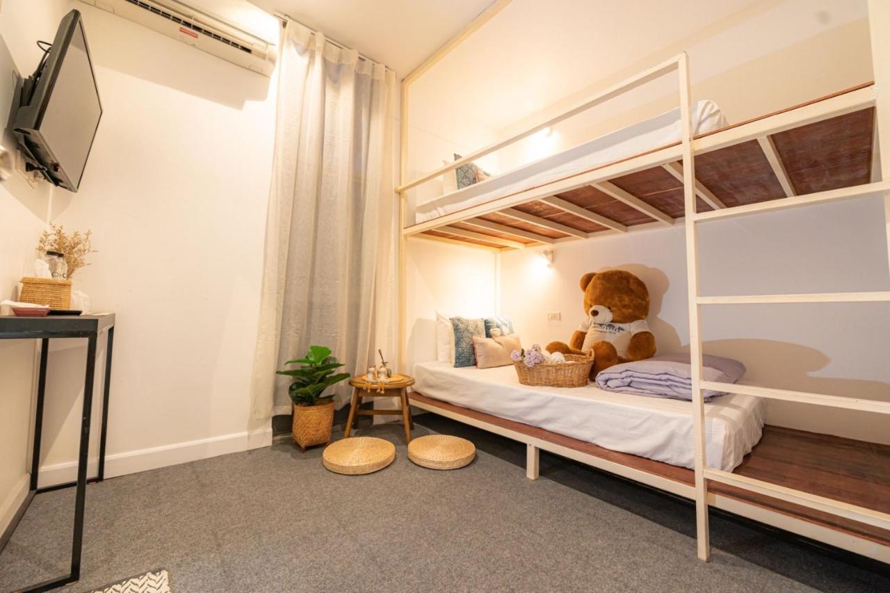 Oon Poshtel X Cafe Hostel Chiang Mai Ngoại thất bức ảnh