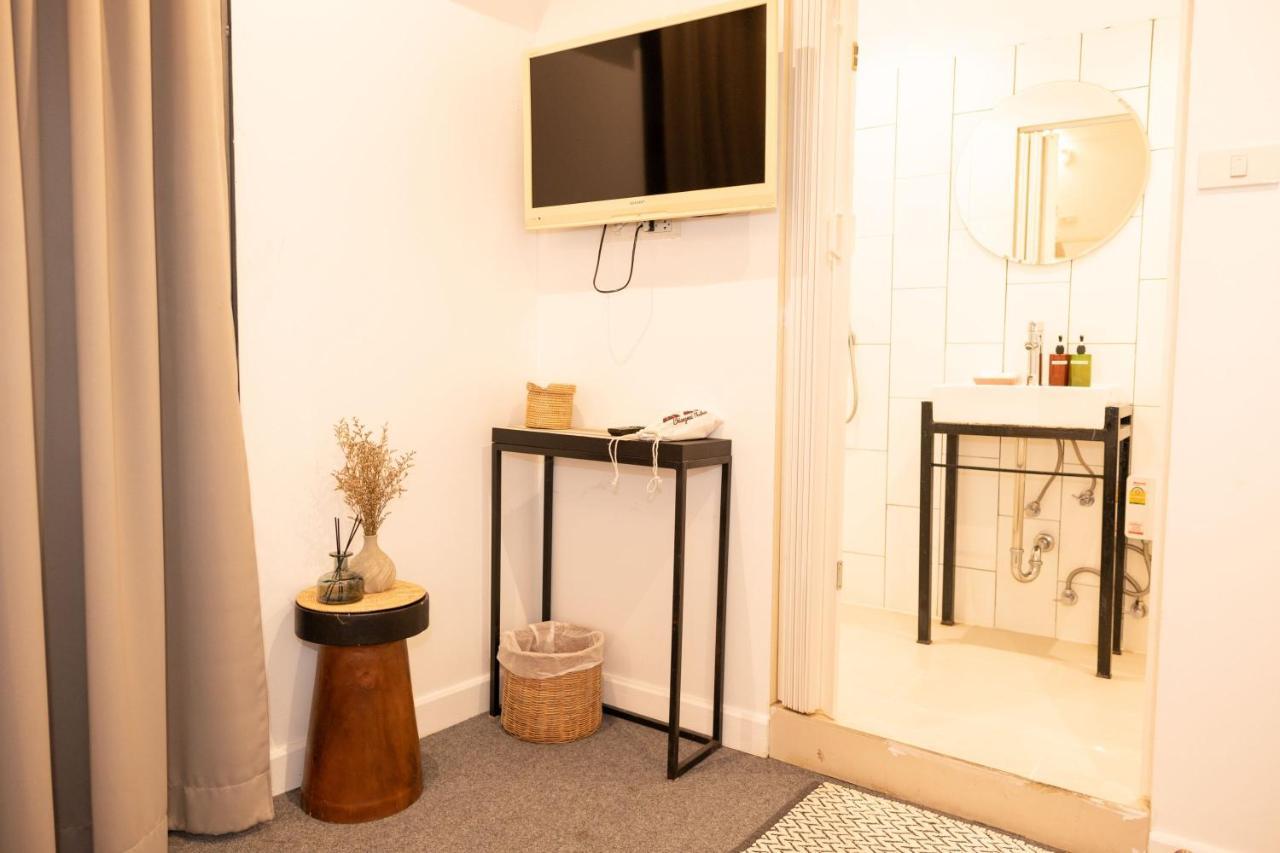 Oon Poshtel X Cafe Hostel Chiang Mai Ngoại thất bức ảnh